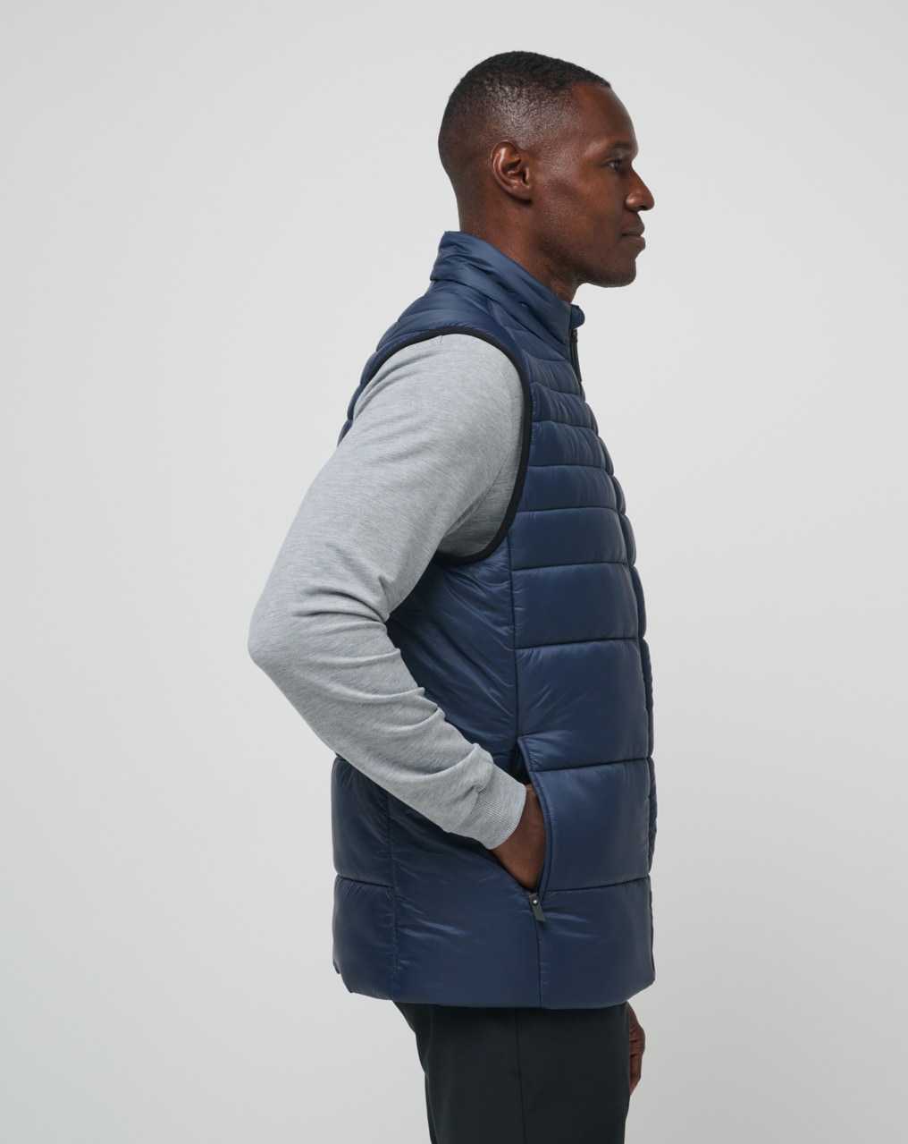 Travis Mathew Aves Tech Puffer Vest Total Eclipse | SLGRXIE-71