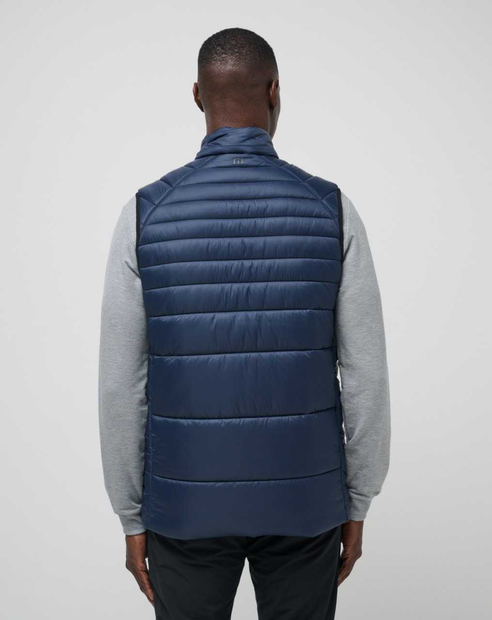 Travis Mathew Aves Tech Puffer Vest Total Eclipse | SLGRXIE-71