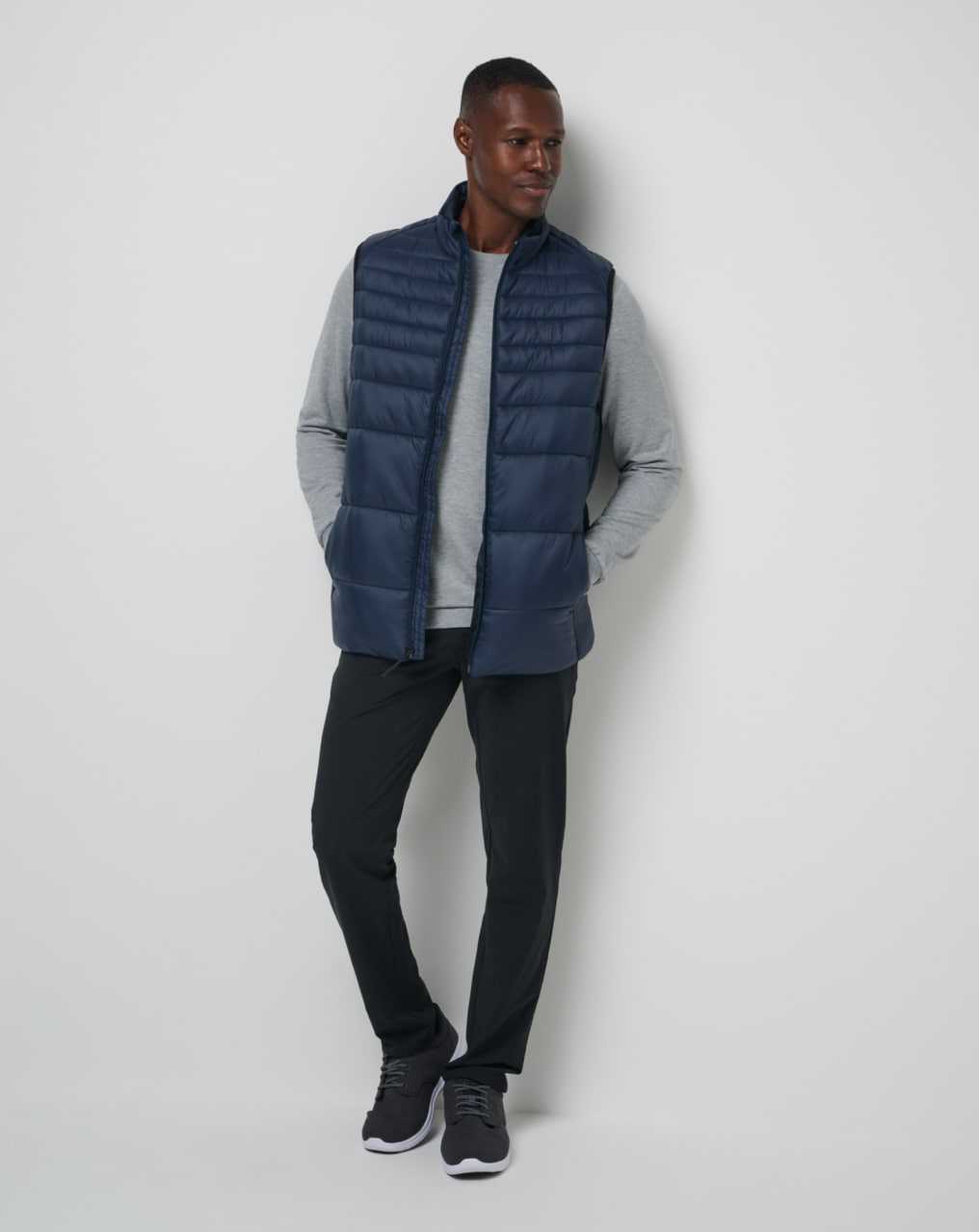 Travis Mathew Aves Tech Puffer Vest Total Eclipse | SLGRXIE-71