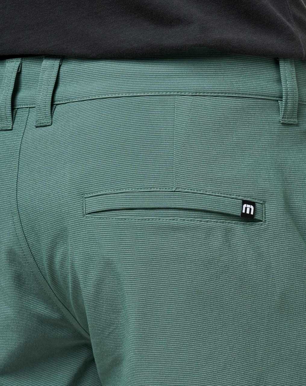 Travis Mathew Baggage Claim Short 7in Balsam Green | JUNBMXK-73