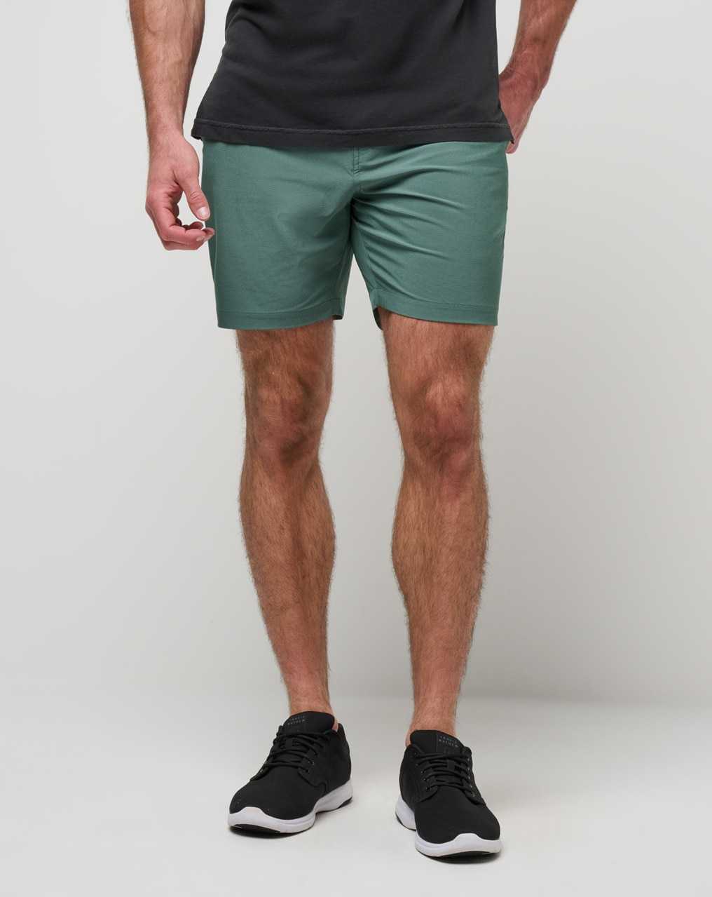 Travis Mathew Baggage Claim Short 7in Balsam Green | JUNBMXK-73