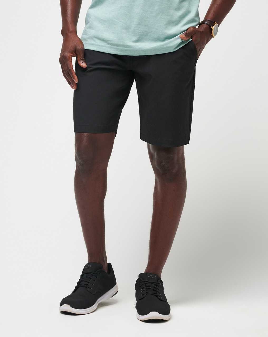 Travis Mathew Beck Short 9.5in Black | PBGQIEJ-65