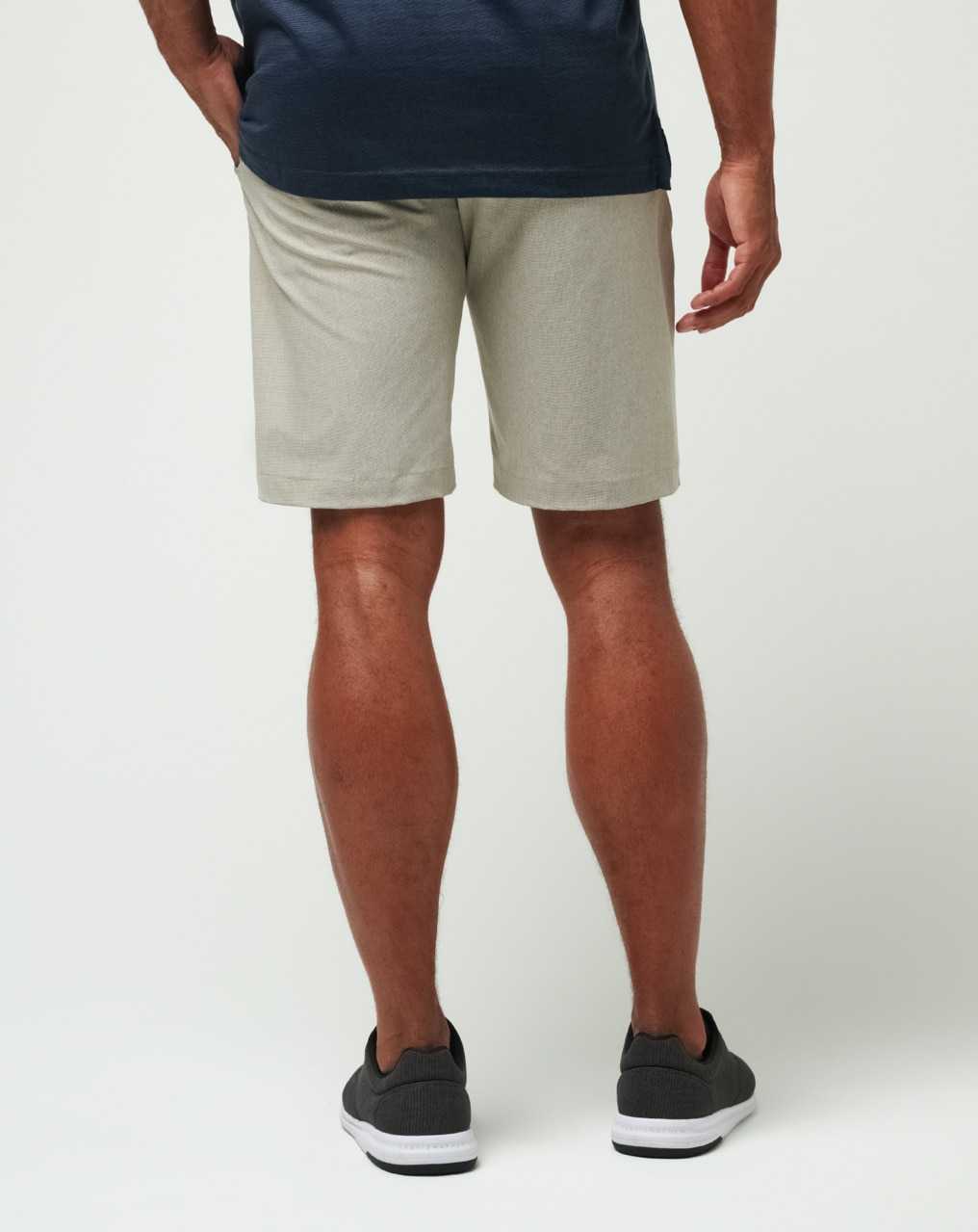 Travis Mathew Beck Short 9.5in Khaki | LECPHRZ-02