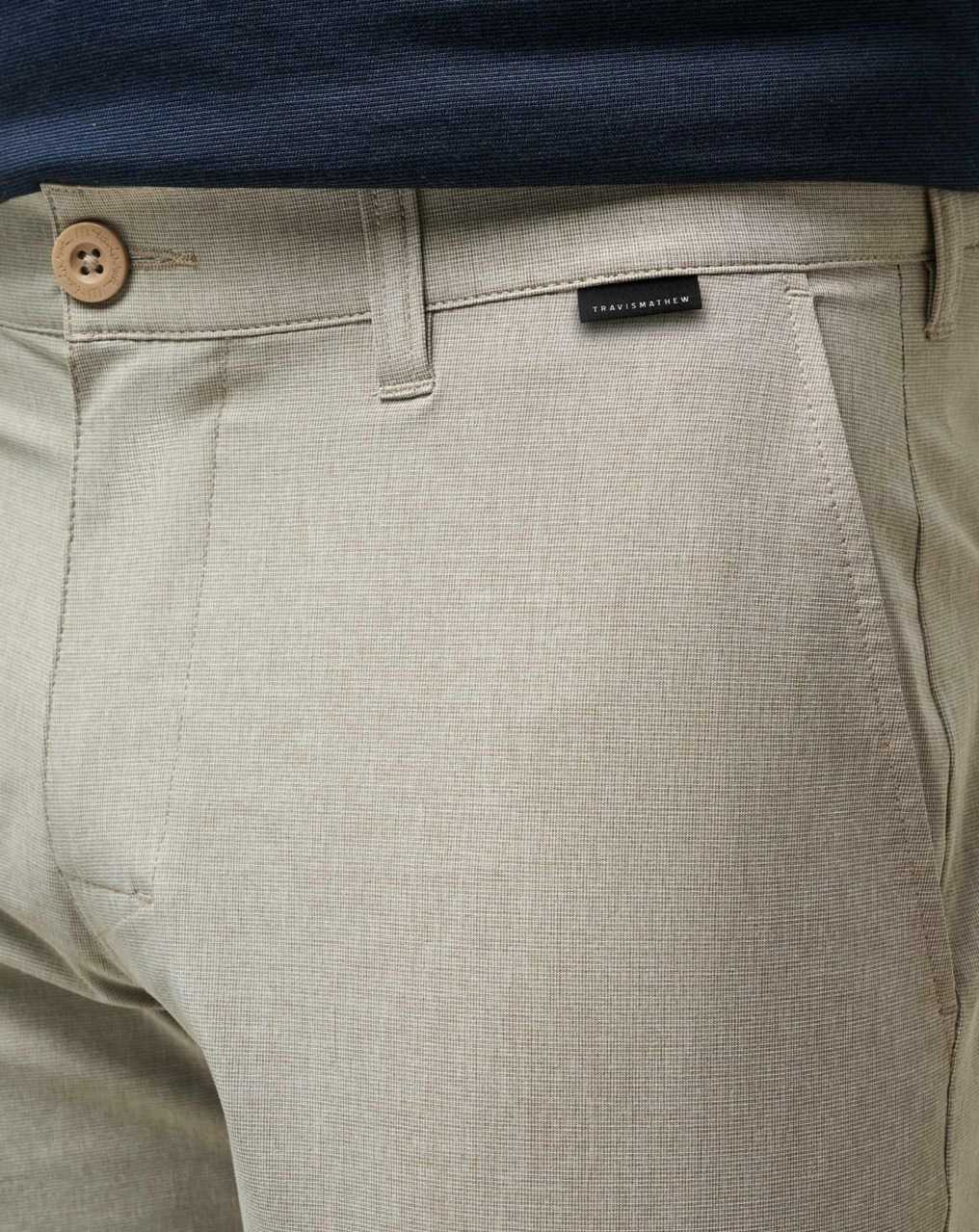 Travis Mathew Beck Short 9.5in Khaki | LECPHRZ-02