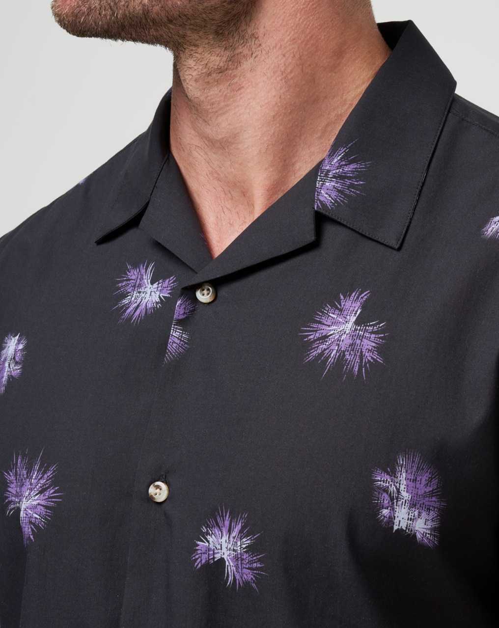 Travis Mathew Casino Holiday Button-up Black | UDCAIKH-29