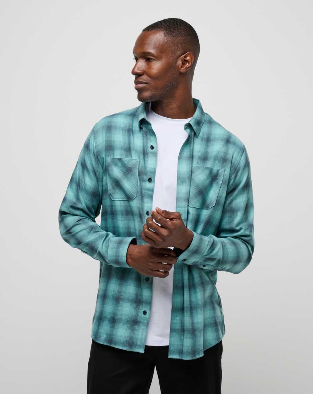 Travis Mathew Cloud Flannel Plaid Button-up Total Eclipse/Cameo | GMAWKRF-75