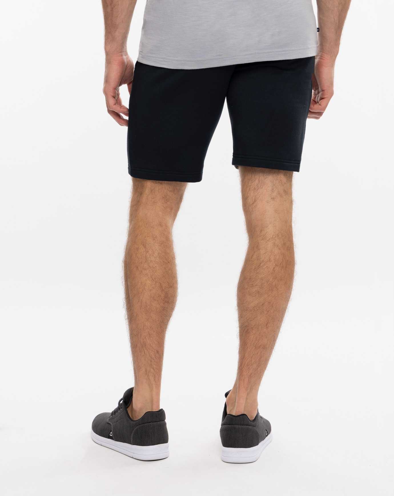 Travis Mathew Cloud Short 2.0 8in Black | VIFLUZW-31