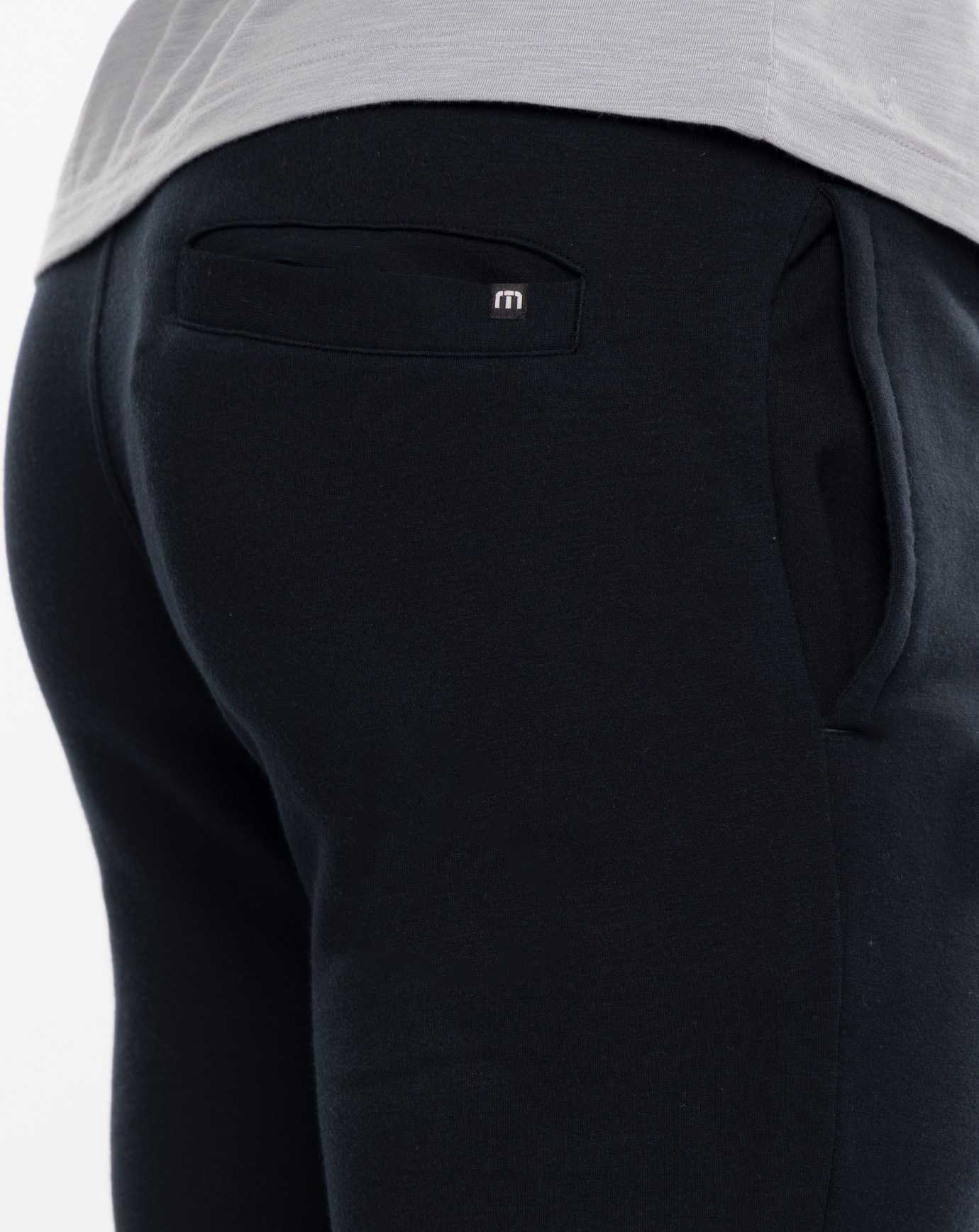 Travis Mathew Cloud Short 2.0 8in Black | VIFLUZW-31