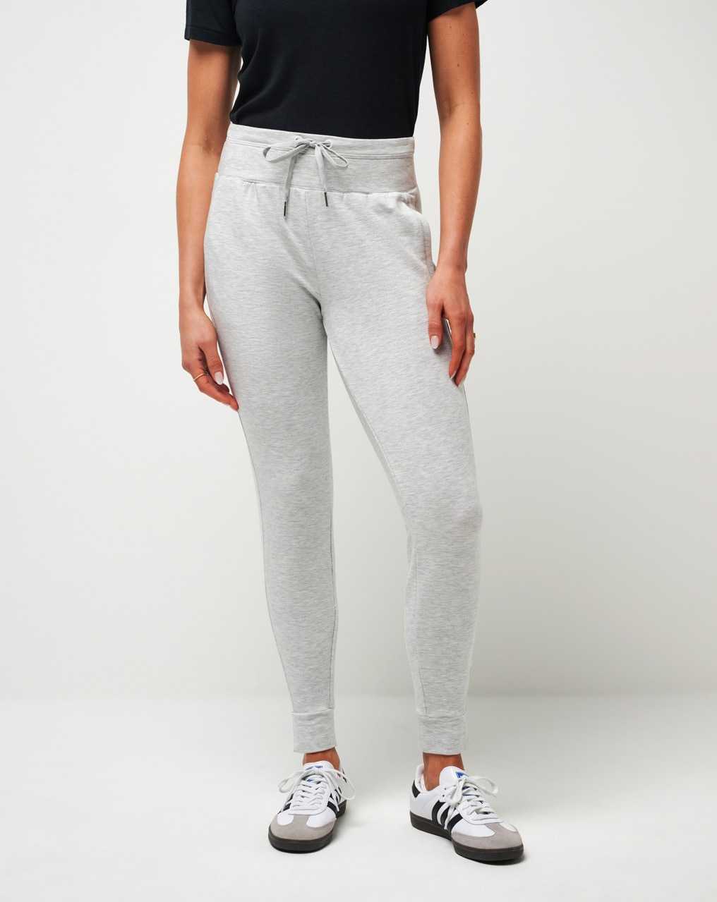 Travis Mathew Cloud Terry Tie Jogger Heather Light Grey | OKMECJH-07