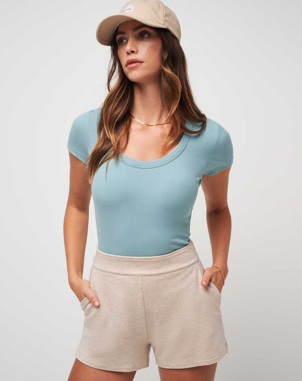 Travis Mathew Come Alive Cloud Ribbed Top Cameo | JSHUZVA-96