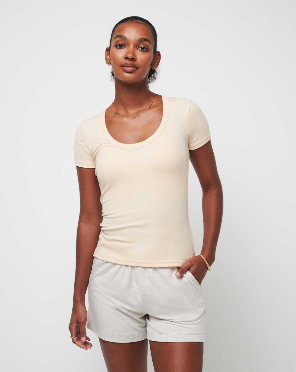 Travis Mathew Come Alive Cloud Ribbed Top Brazilian Sand | HGWLVRX-15