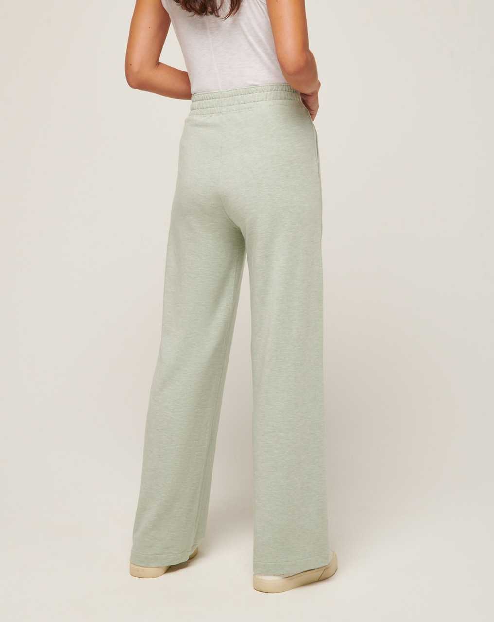 Travis Mathew Connecting Flight Cloud Terry Wide Leg Pant Heather Desert Sage | FNHALVD-08