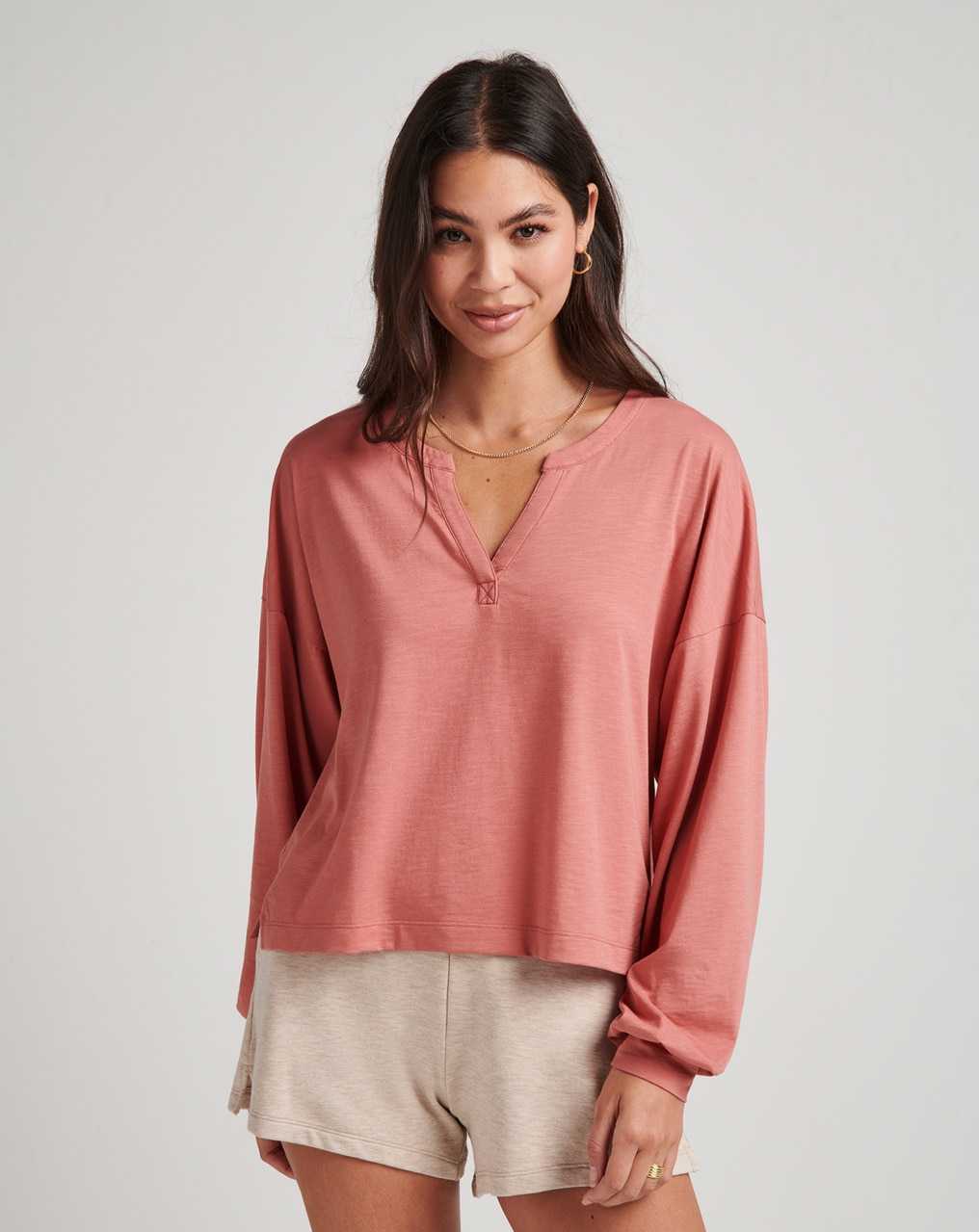 Travis Mathew Girls Night Top Brick Dust | NQDZRUL-40