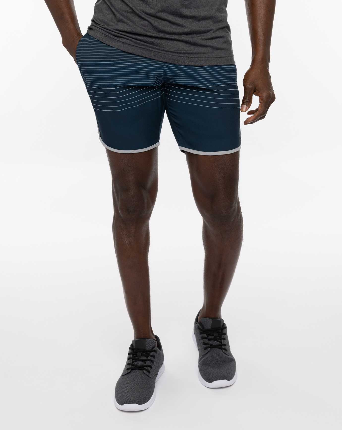 Travis Mathew Go Time 3.0 Active Short 7.5in Blue Nights | HIUOSZA-93