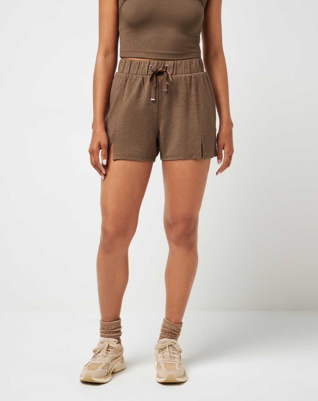 Travis Mathew Hidden Local Short Heather Cocoa Brown | DZJAWCV-23