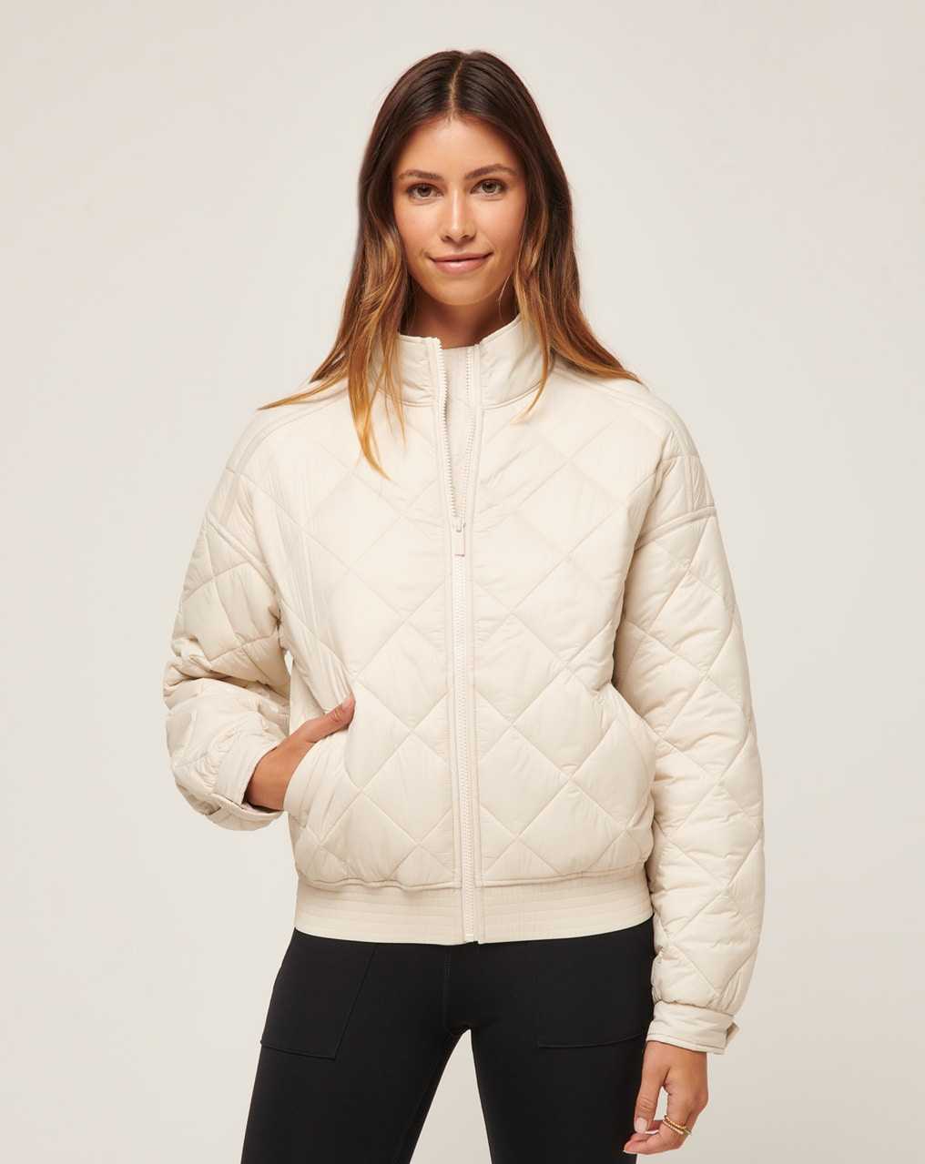 Travis Mathew Lights At Night Quilted Jacket Pumice Stone | GTRWMIC-09