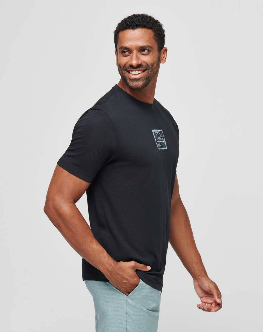 Travis Mathew Living Aloha Tee Black | AHWQBPK-42