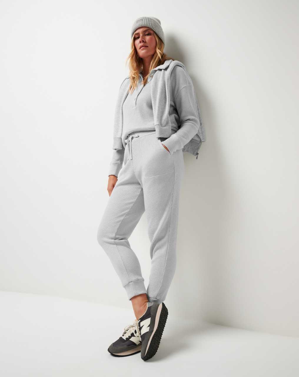 Travis Mathew Long Weekend Jogger Heather Light Grey | FYLNHIG-18