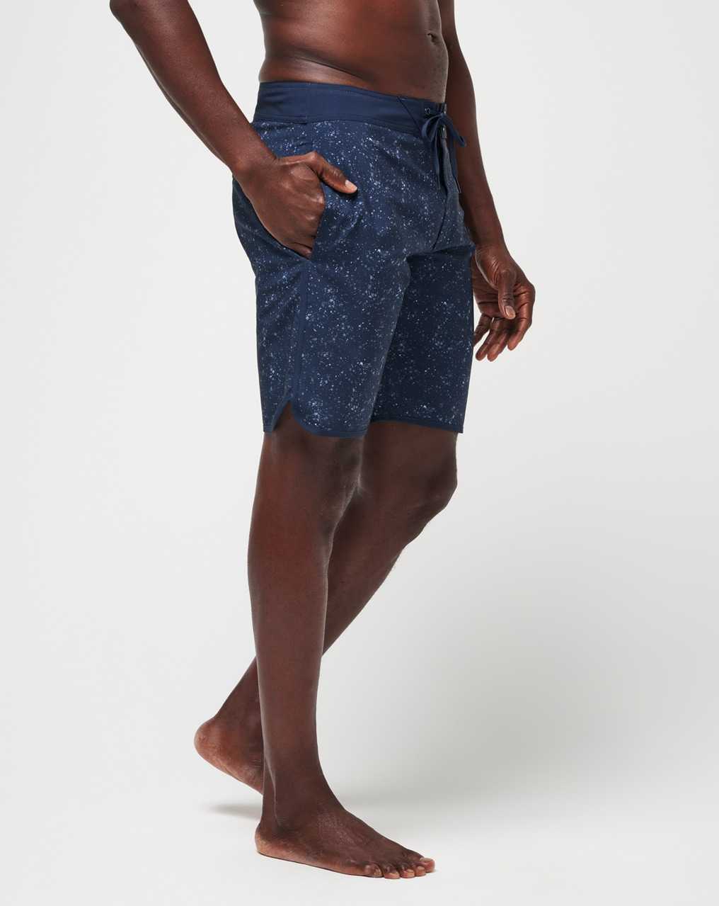 Travis Mathew Mahalo Plenty Boardshort Total Eclipse | MQHBIZX-97