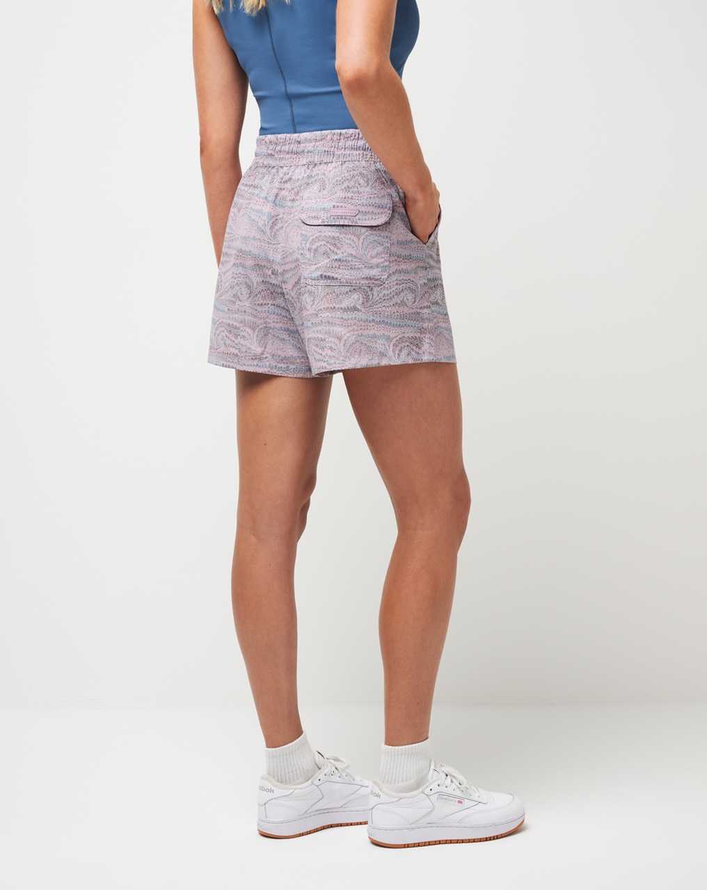 Travis Mathew Misty Melody Short Moonscape Multi | KNTCBYE-20