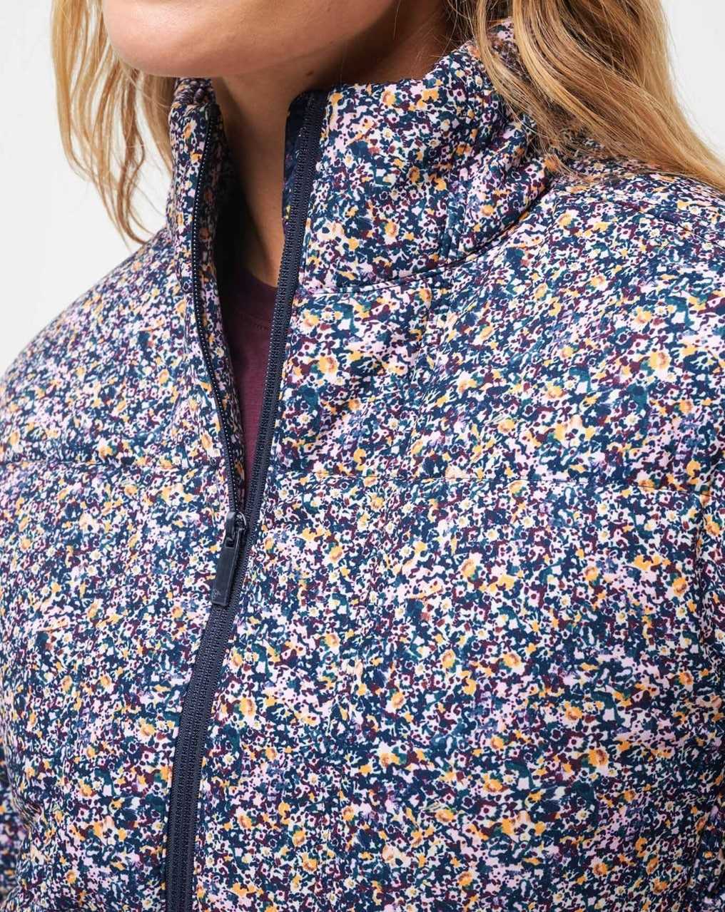 Travis Mathew Mont Blanc Floral Puffer Cream Multi | JDMCYGR-85