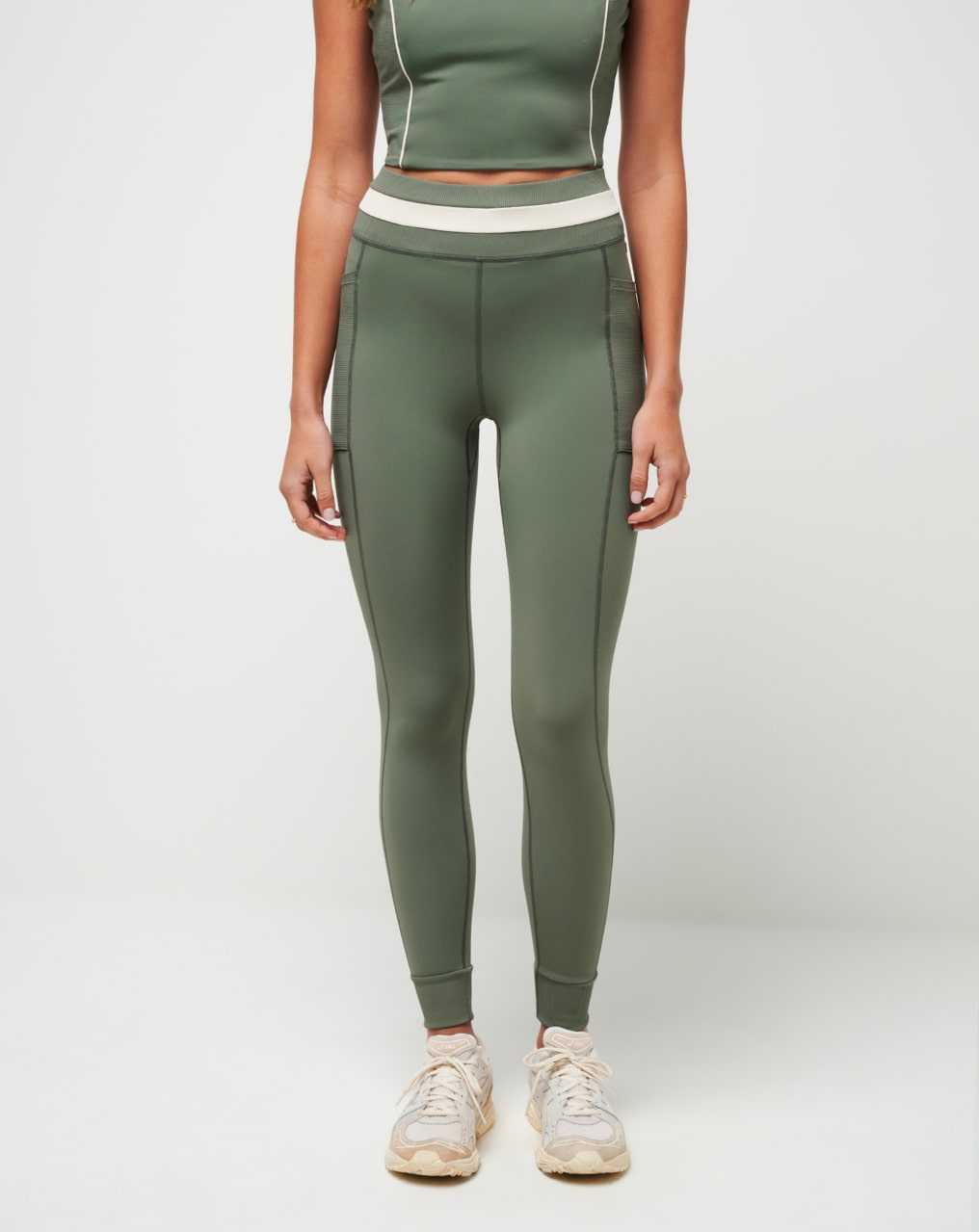 Travis Mathew Multitask Moveknit Legging Agave Green | WIZEOFD-38