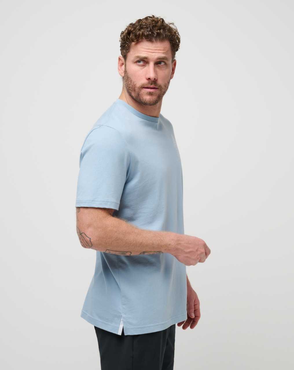 Travis Mathew Name Association Tee Dusty Blue | WUCGJEF-40