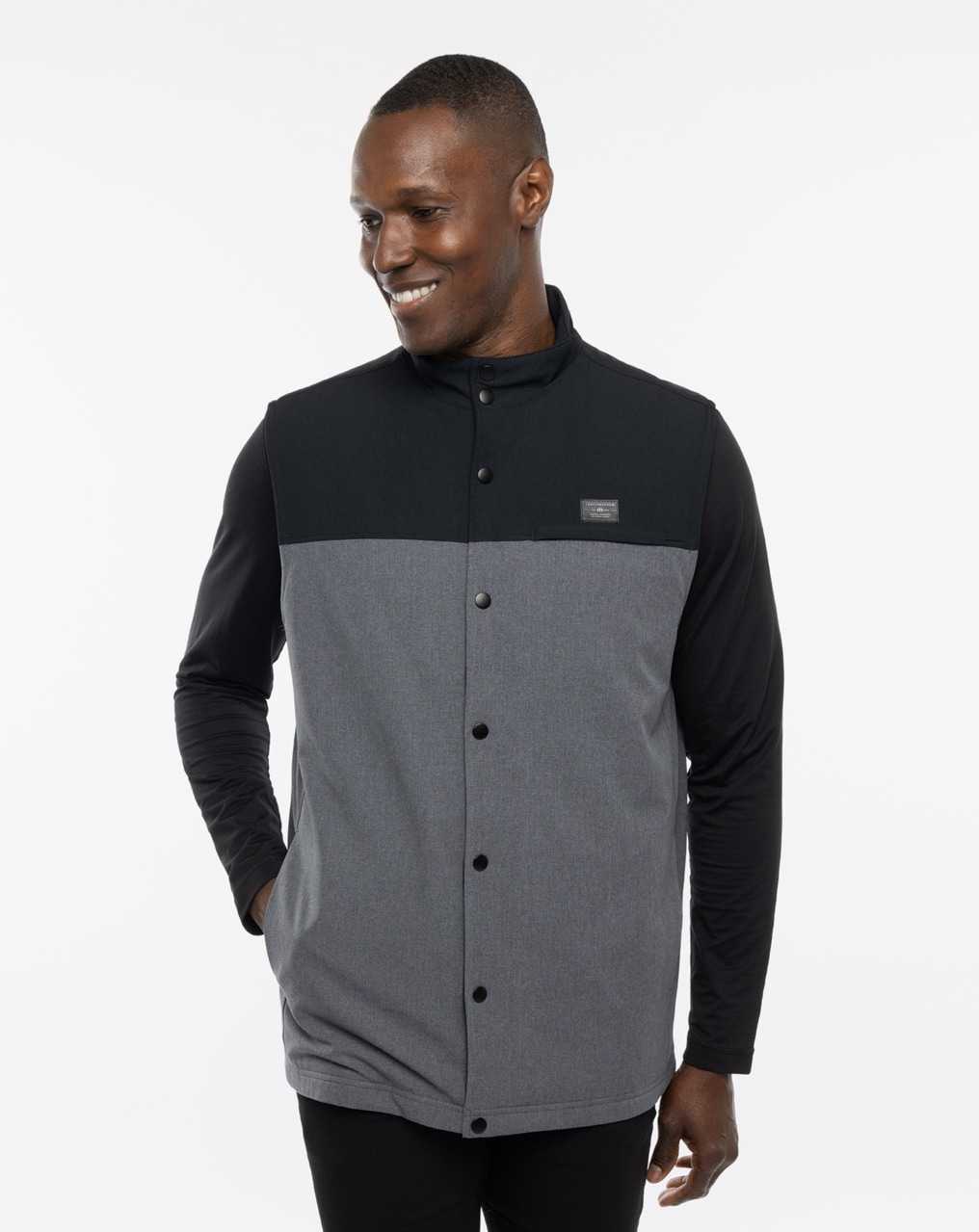 Travis Mathew Navigational Report Vest Black | ASRGQVW-24