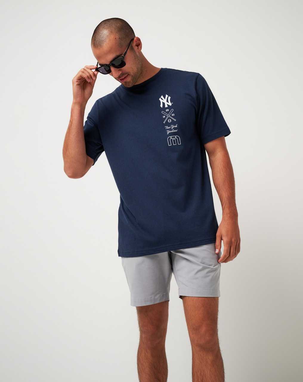 Travis Mathew New York Yankees Sunset Slam Tee Total Eclipse | UQMTZRB-03