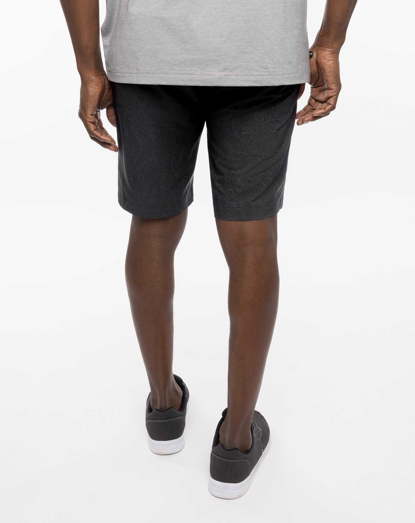 Travis Mathew Night Cat Short 9in Black | EDVWGUN-05