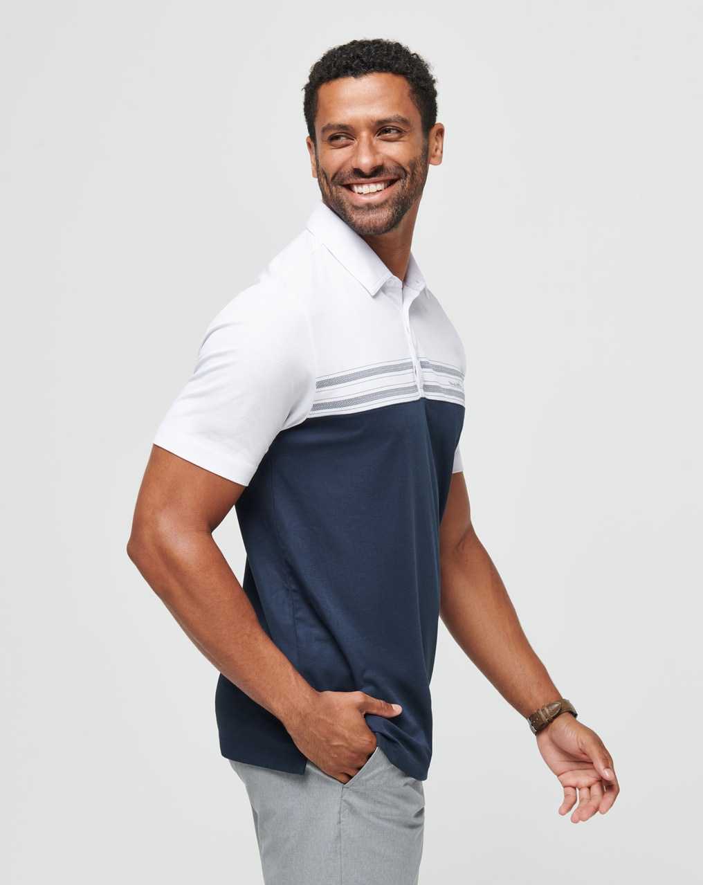 Travis Mathew Pali Polo White | FNHPZSE-61