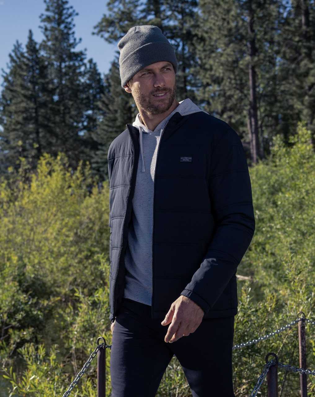 Travis Mathew Palisades Puffer Jacket Black | UAEKTNJ-47