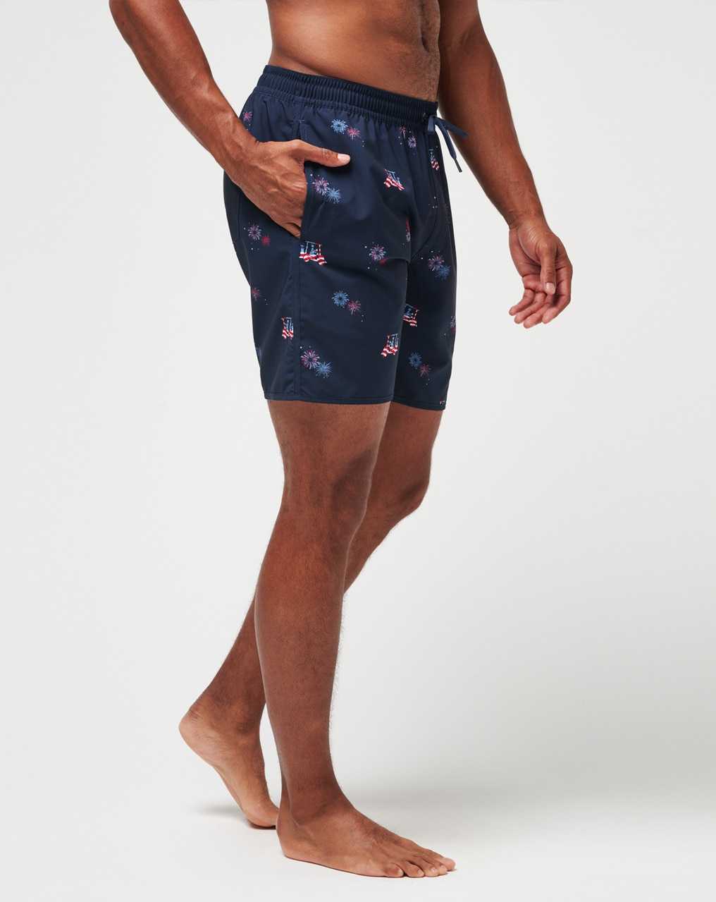 Travis Mathew Poolside Patriot Boardshort Total Eclipse | TMSOJUE-80