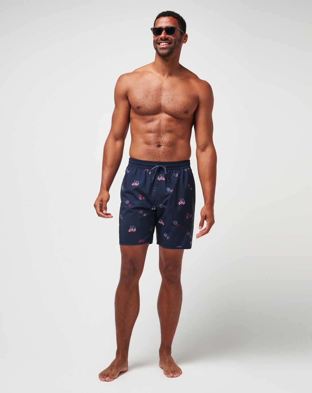 Travis Mathew Poolside Patriot Boardshort Total Eclipse | TMSOJUE-80