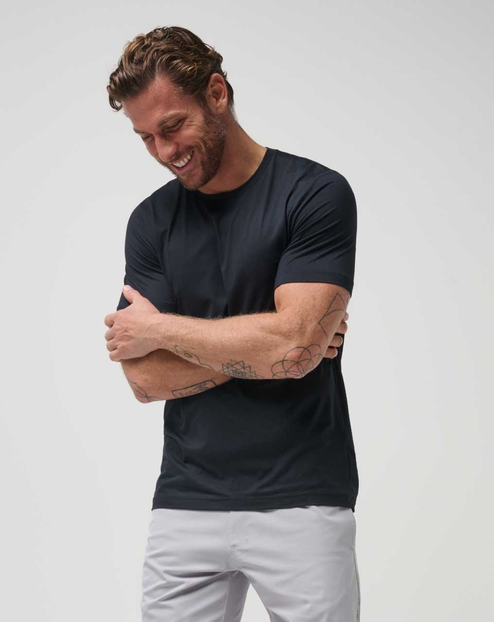 Travis Mathew Risk Taker Active Tee Black | KXFDSJY-80