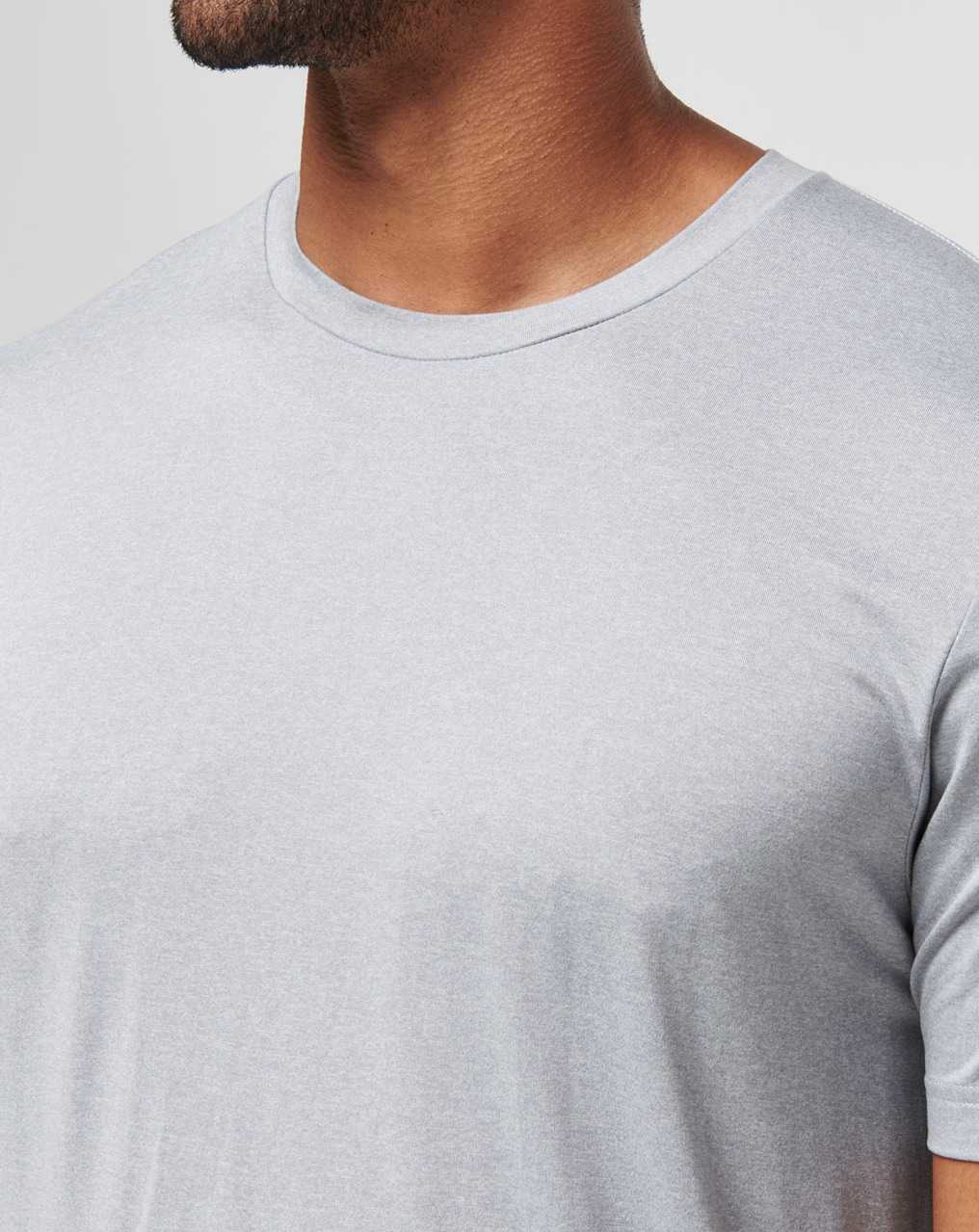 Travis Mathew Risk Taker Active Tee Heather Light Grey | VTHPNOX-97