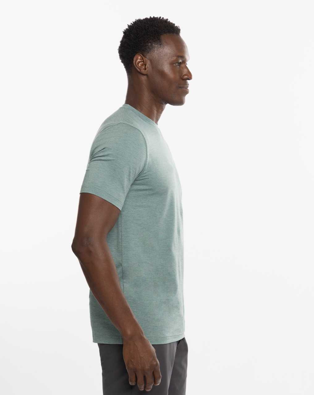 Travis Mathew Scenic Vista Active Tee Heather Silver Pine | UNBFDCY-02