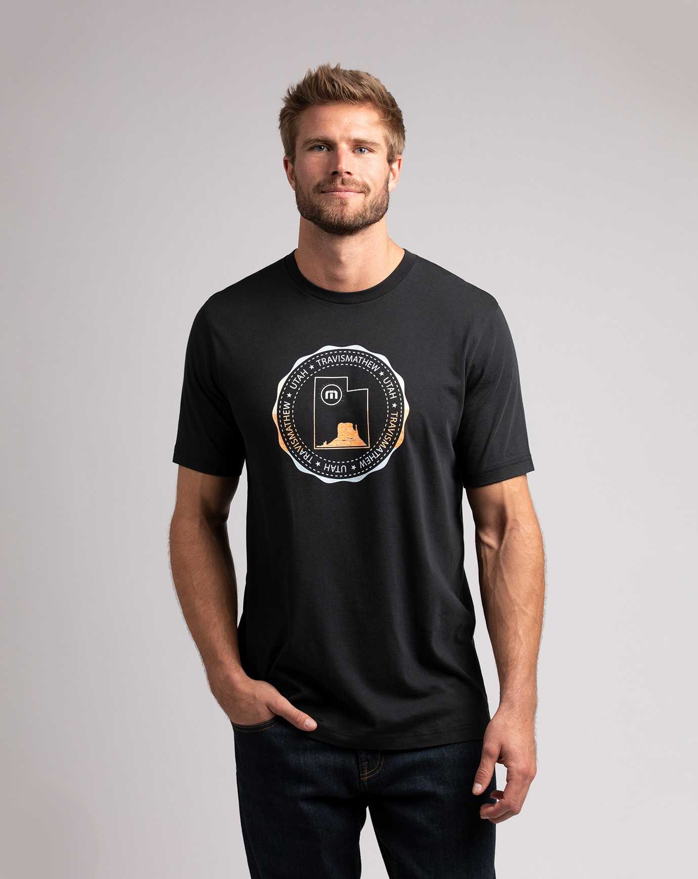 Travis Mathew Sego Lily Tee Black | PKLCHGR-96