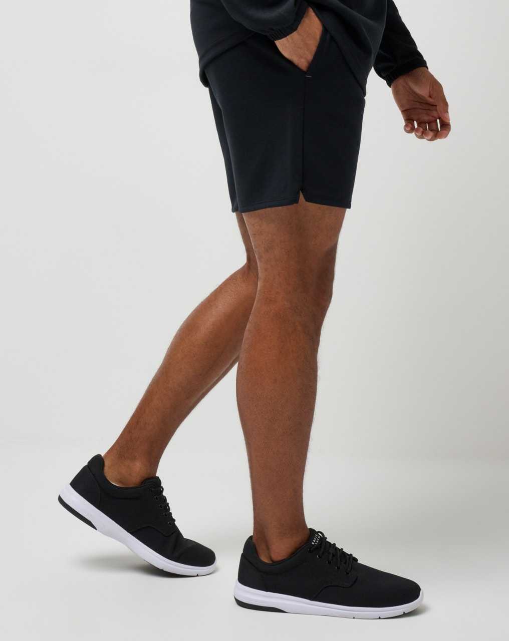 Travis Mathew Sideslip Short 8in Black | RKPYXAB-21