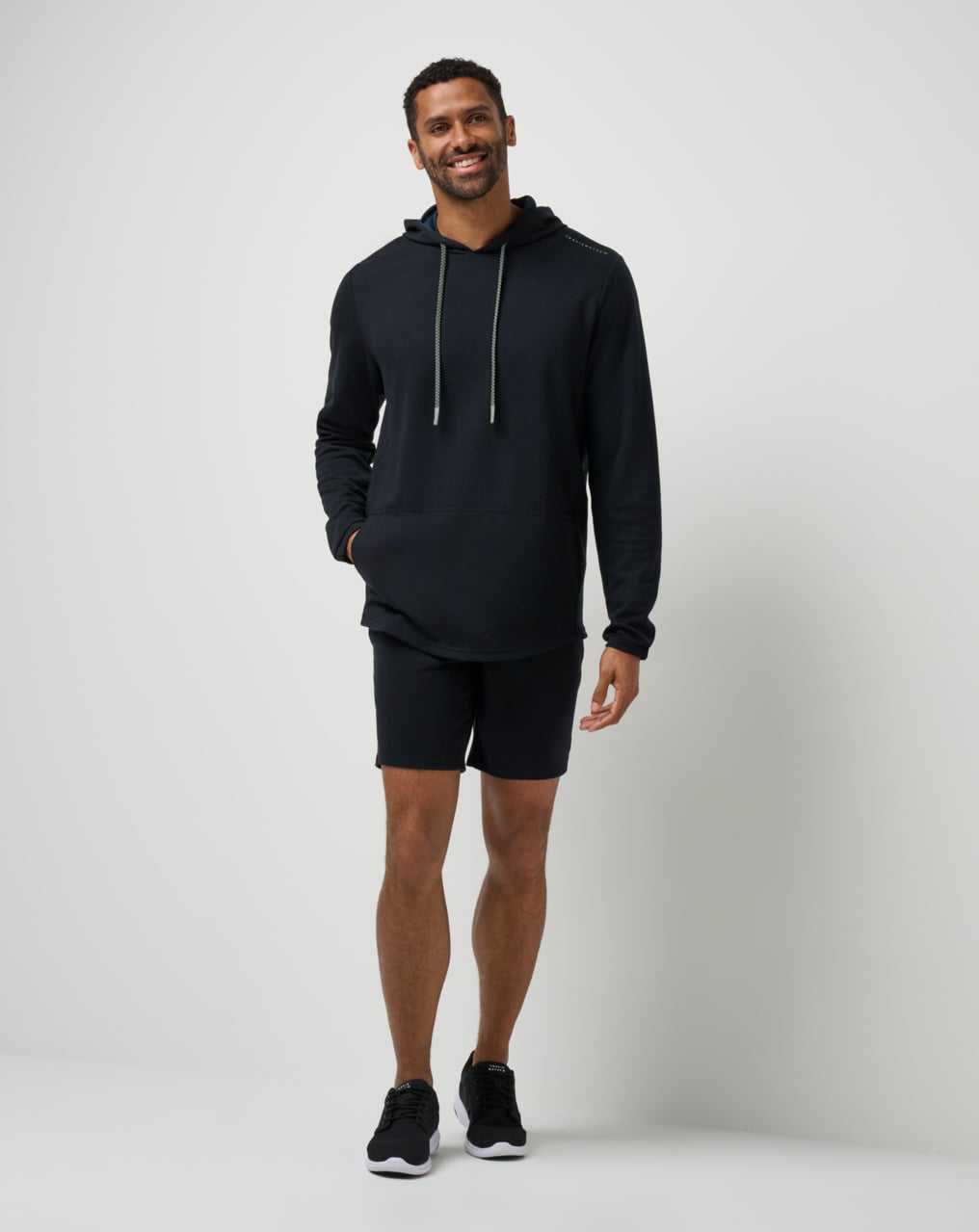 Travis Mathew Sideslip Short 8in Black | RKPYXAB-21