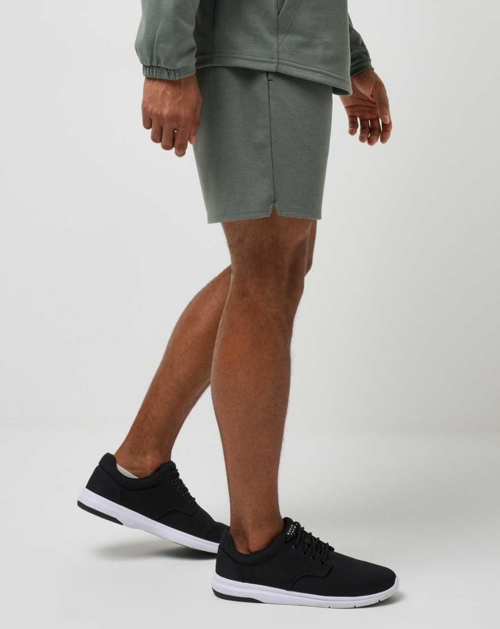 Travis Mathew Sideslip Short 8in Dark Olive | FOLZUCR-25