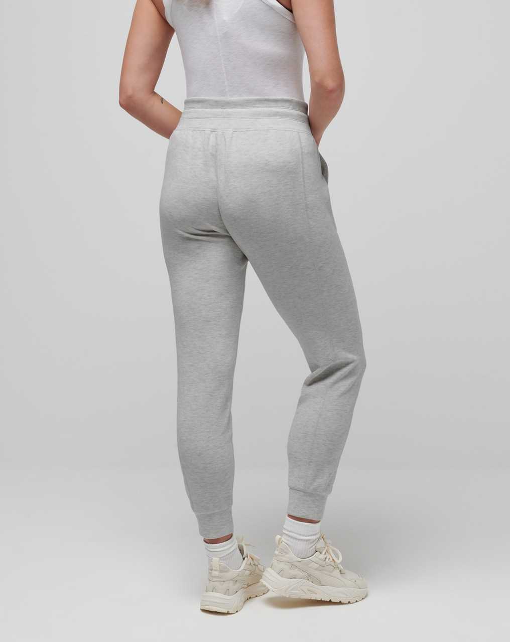 Travis Mathew Skyloft Soft Jogger Heather Light Grey | VKYLXPJ-27