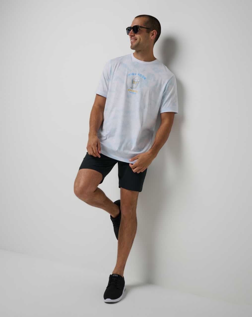 Travis Mathew Sun And Soak Tee White | EZBHYGR-98