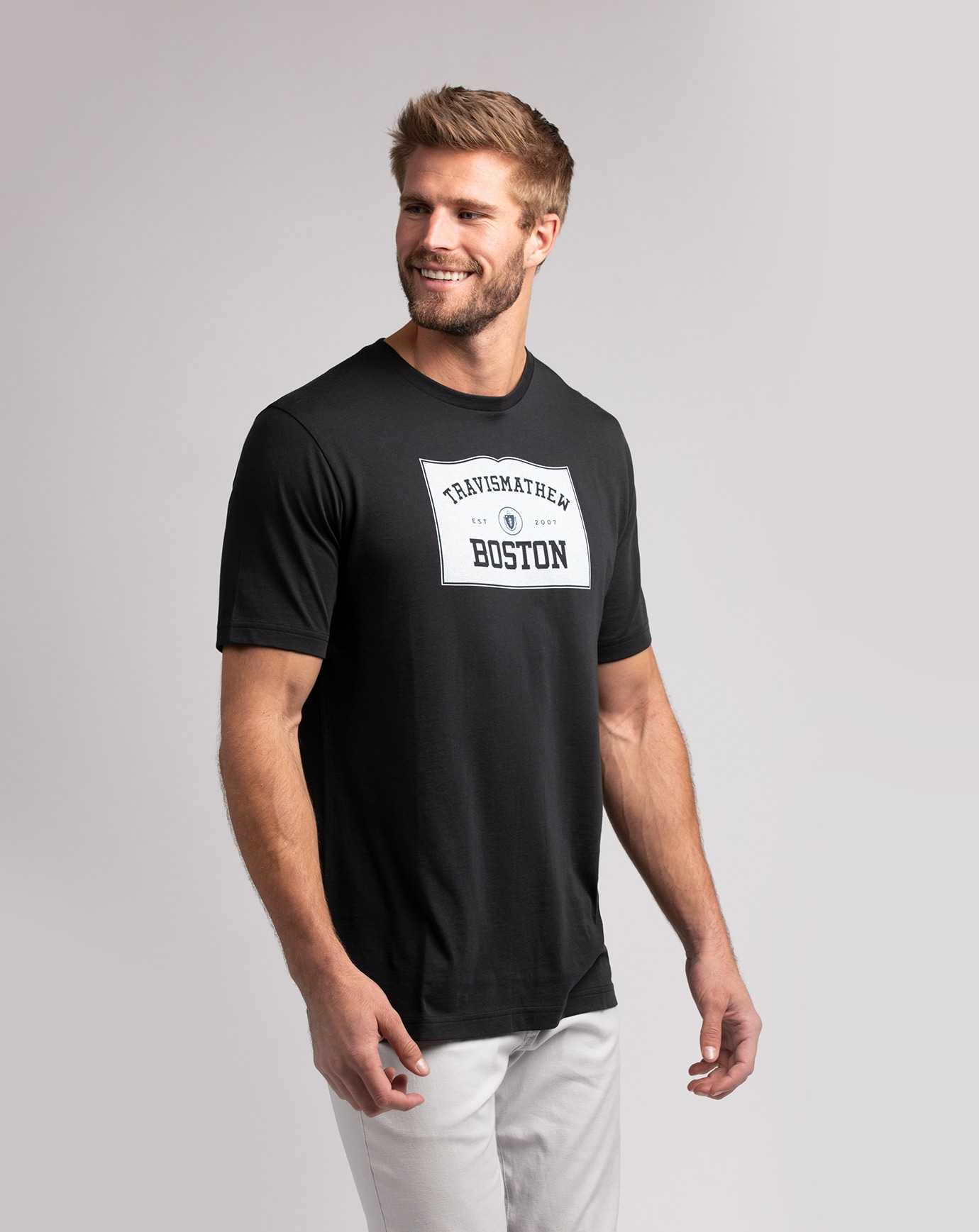 Travis Mathew Take The T Tee Black | QTLSWNY-06