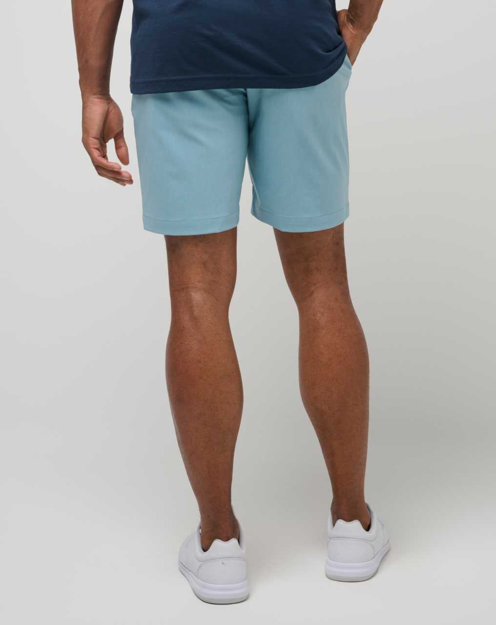 Travis Mathew Tech Chino Short 8in Cameo | BYDEKJV-36