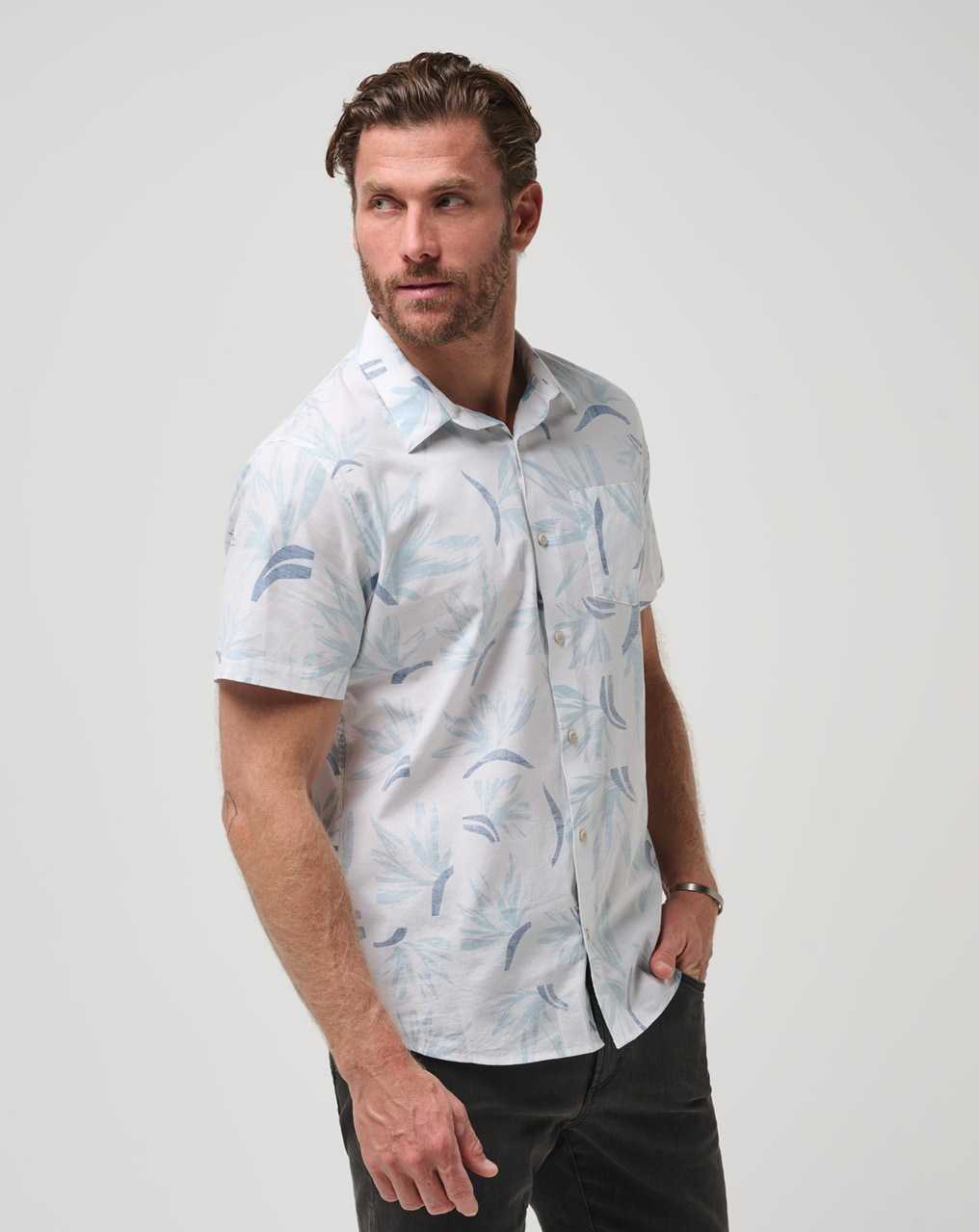 Travis Mathew The Thick Of It Button-up White/Quiet Harbor | LKAJHNB-95