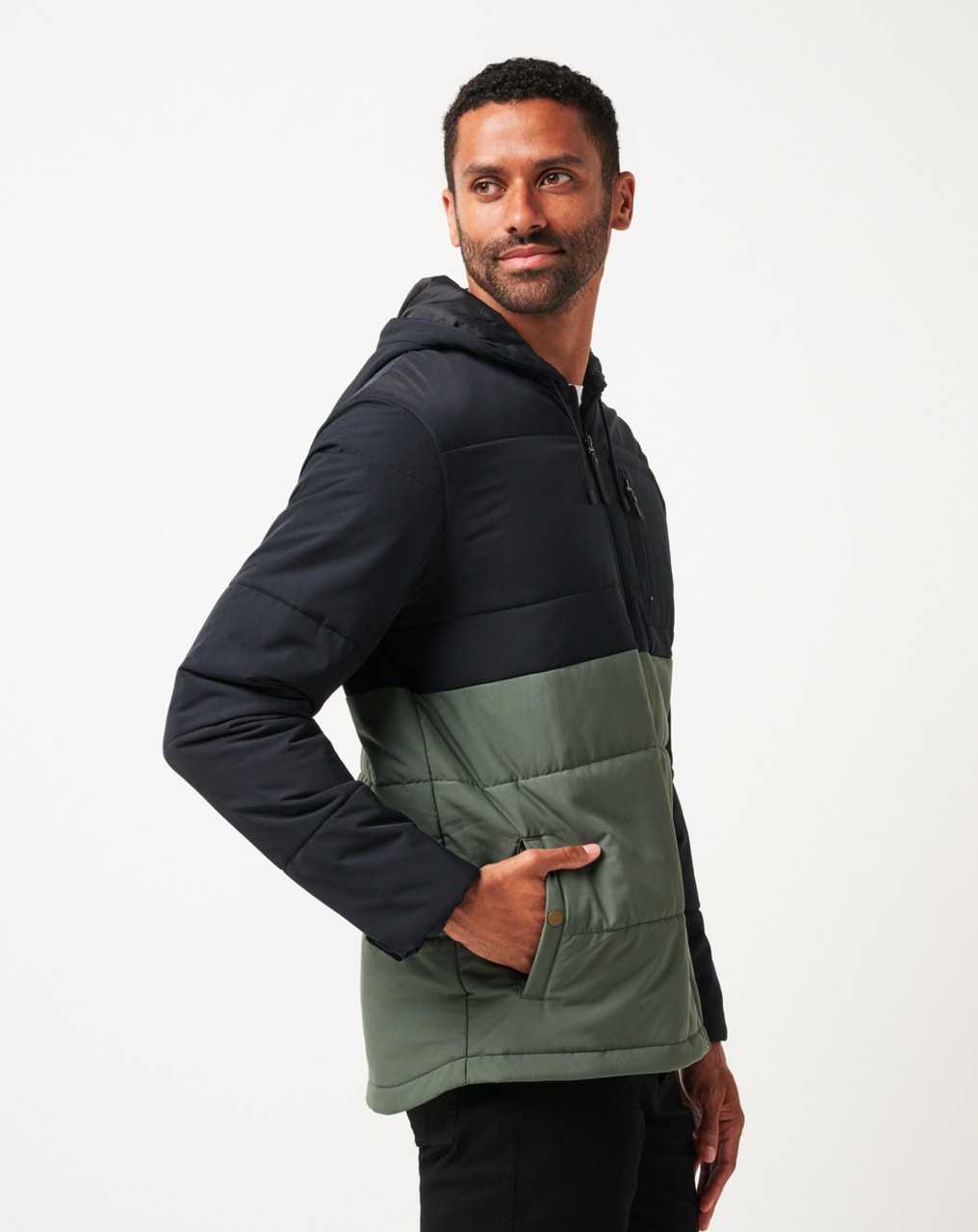 Travis Mathew Torch Runner Full Zip Black | HPNWCKG-74