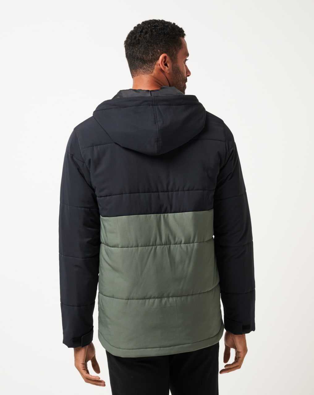 Travis Mathew Torch Runner Full Zip Black | HPNWCKG-74