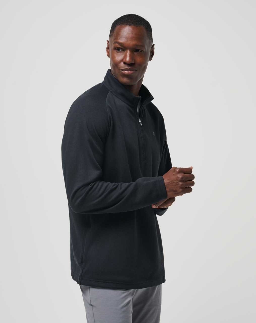 Travis Mathew Upgraded Quarter Zip Black | OCINLBH-61