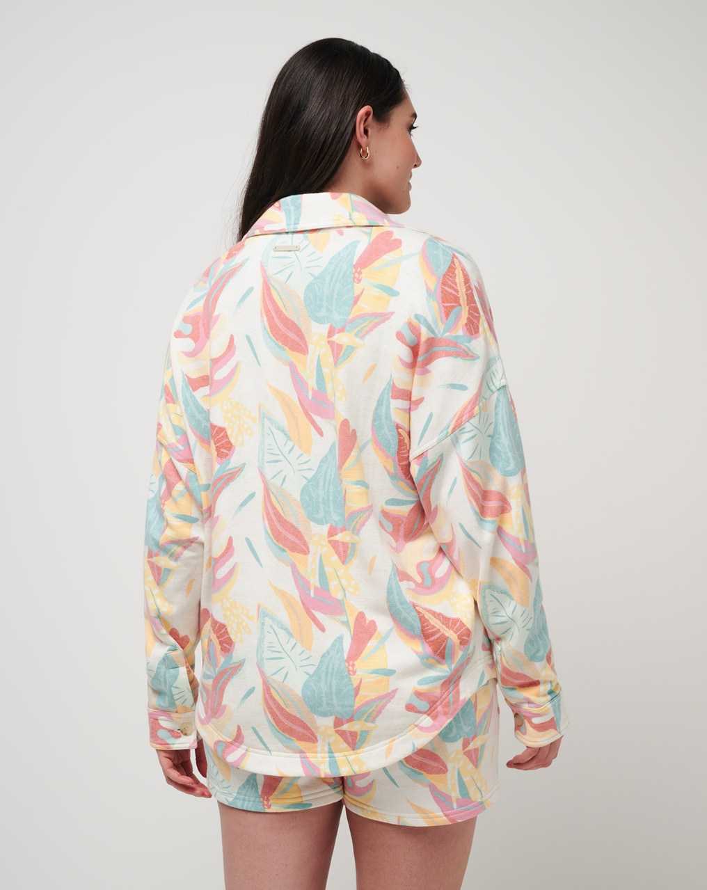 Travis Mathew Vacay And Rose Cloud Fleece Shacket Ivory Multi | HKSYLEX-68